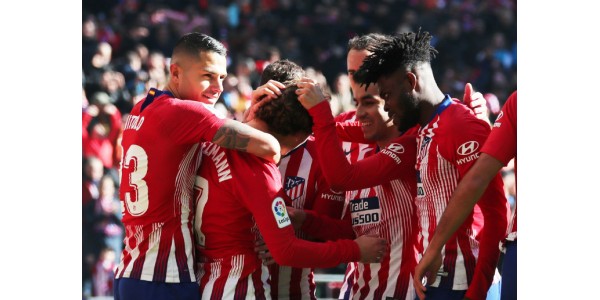 Atl TICO de Madrid zajmuje pierwsze miejsce w La Liga